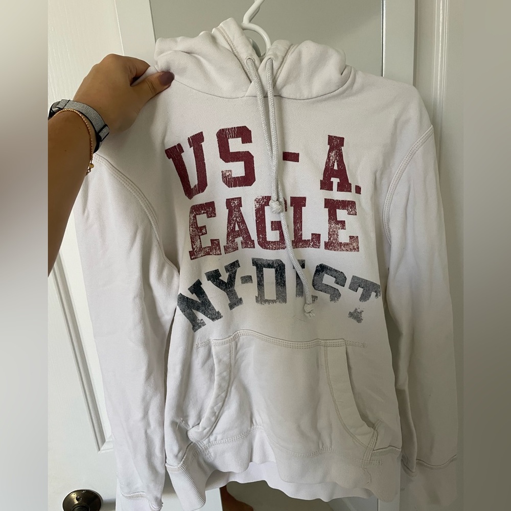 White hoodie - American Eagle